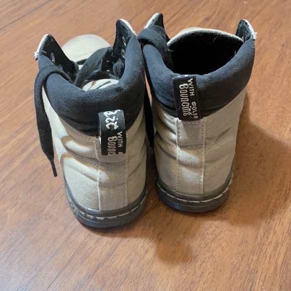 Doc Martin Gray Cairo Canvas Chukka Boots size 9 - Picture 4 of 7